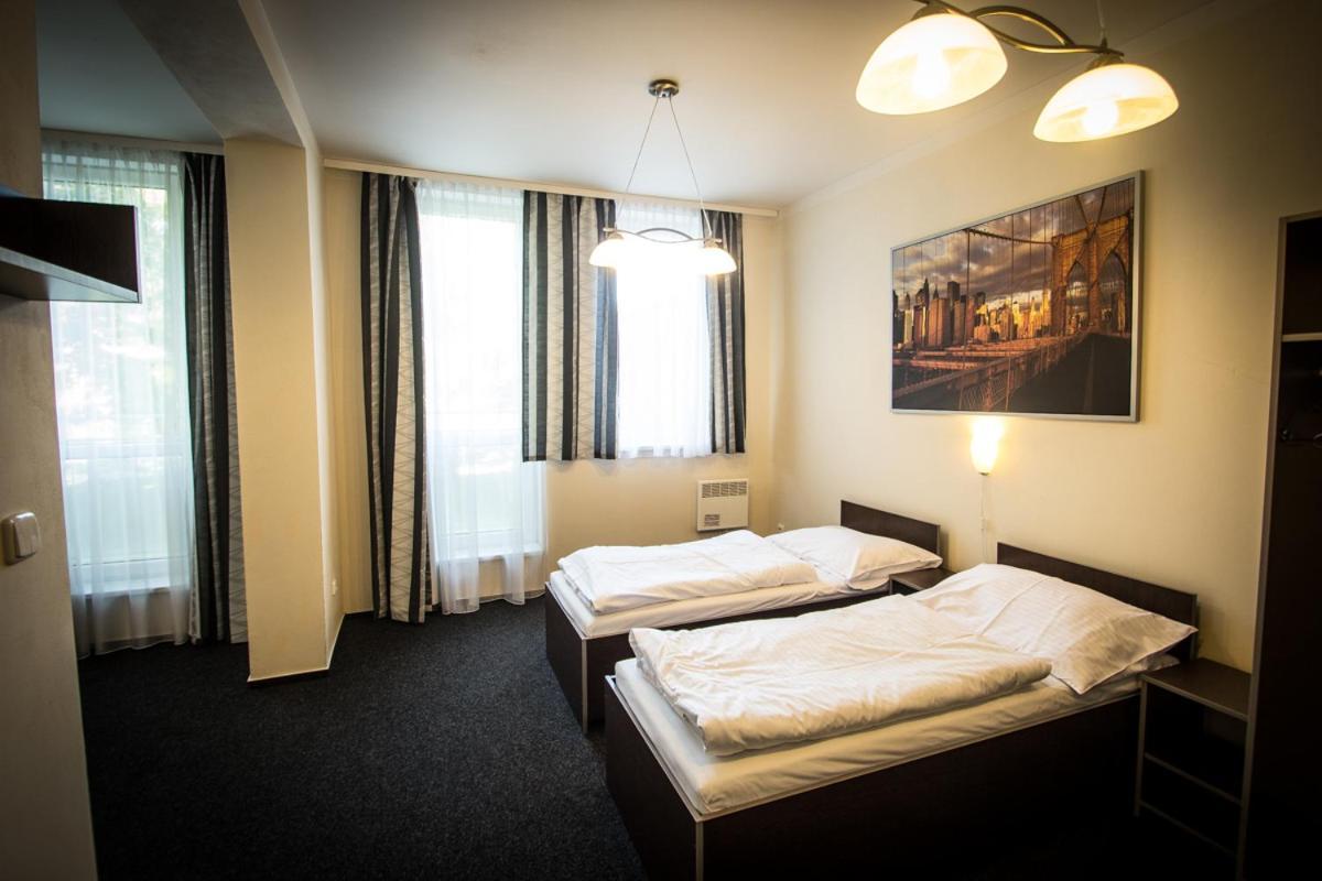 Hotel Sazavsky Ostrov Sazava (Benesov)